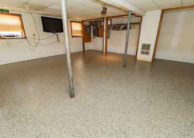 Frackville, PA Epoxy Madras Flake Basement Floor