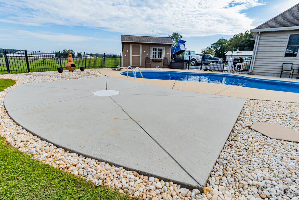 Gettysburg, PA Rubber Pool Patio