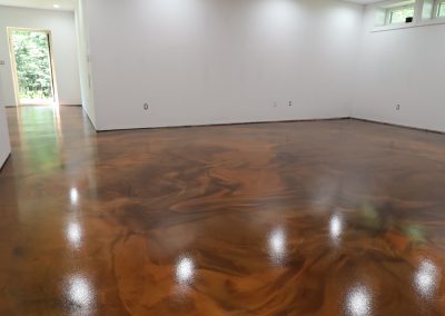 Stroudsburg, PA Metallic Basement Floor
